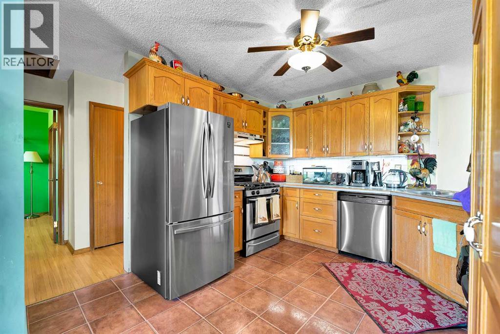 244 Travis Place NE, Calgary, Alberta  T2K 3W4 - Photo 9 - A2317176