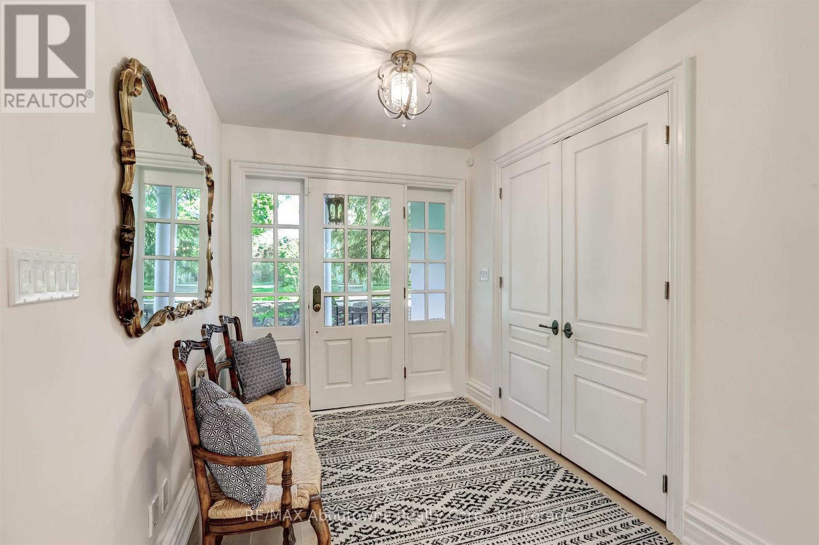 317 Gloucester Avenue, Oakville, Ontario  L6J 3W8 - Photo 11 - W13160262