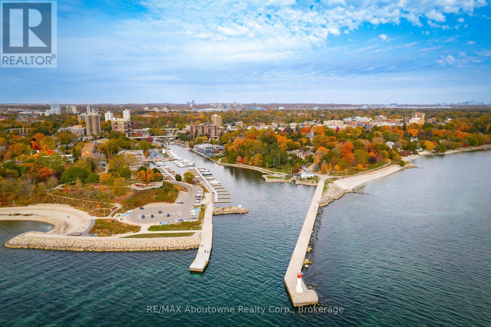 317 Gloucester Avenue, Oakville, Ontario  L6J 3W8 - Photo 38 - W13160262