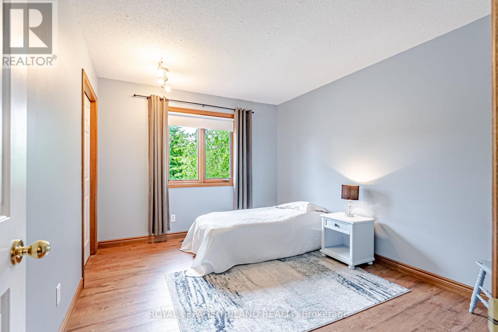 89 Parkview Drive, Thames Centre (Dorchester), Ontario  N0L 1G2 - Photo 24 - X13469374