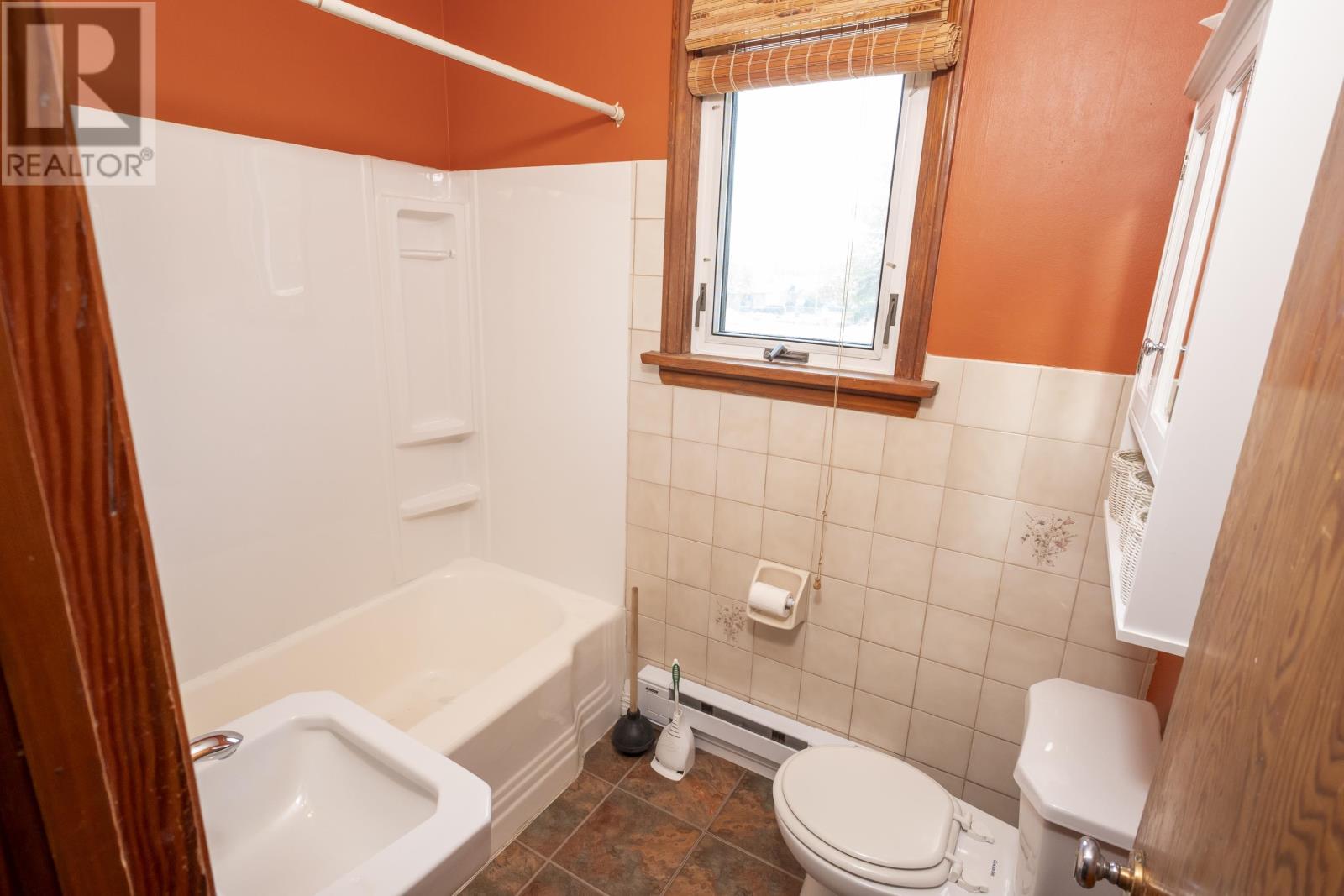57 Clayte St, Thunder Bay, Ontario  P7A 6S3 - Photo 20 - TB2601399