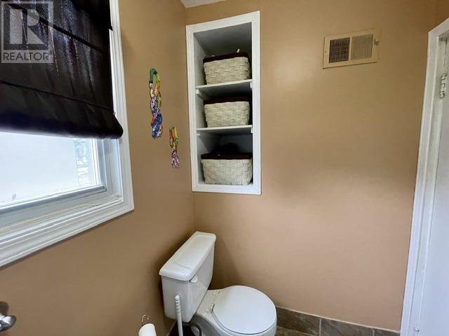 258 Algonquin Ave S, Thunder Bay, Ontario  P7B 4T6 - Photo 10 - TB2601455