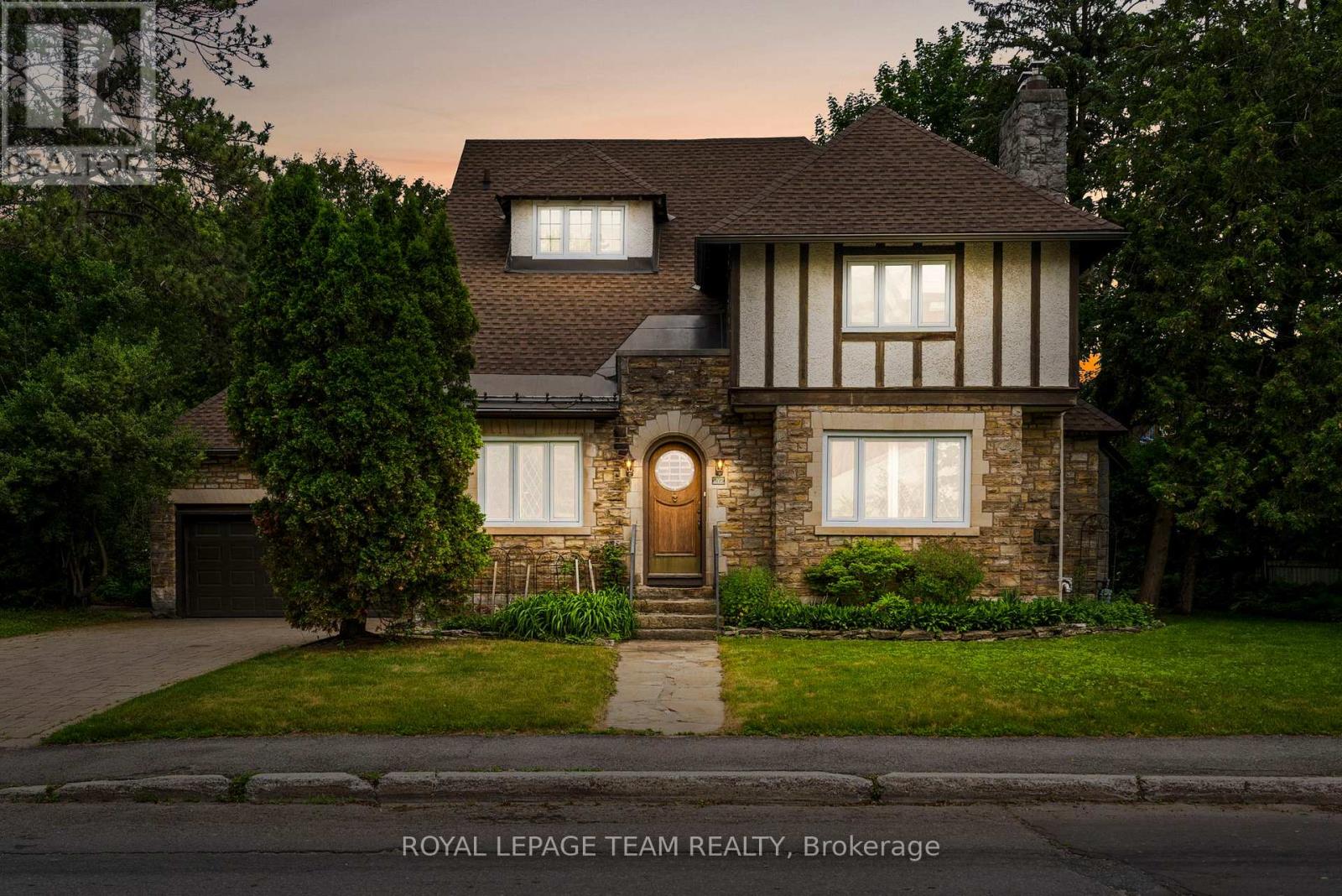 217 MELROSE AVENUE, Ottawa, Ontario