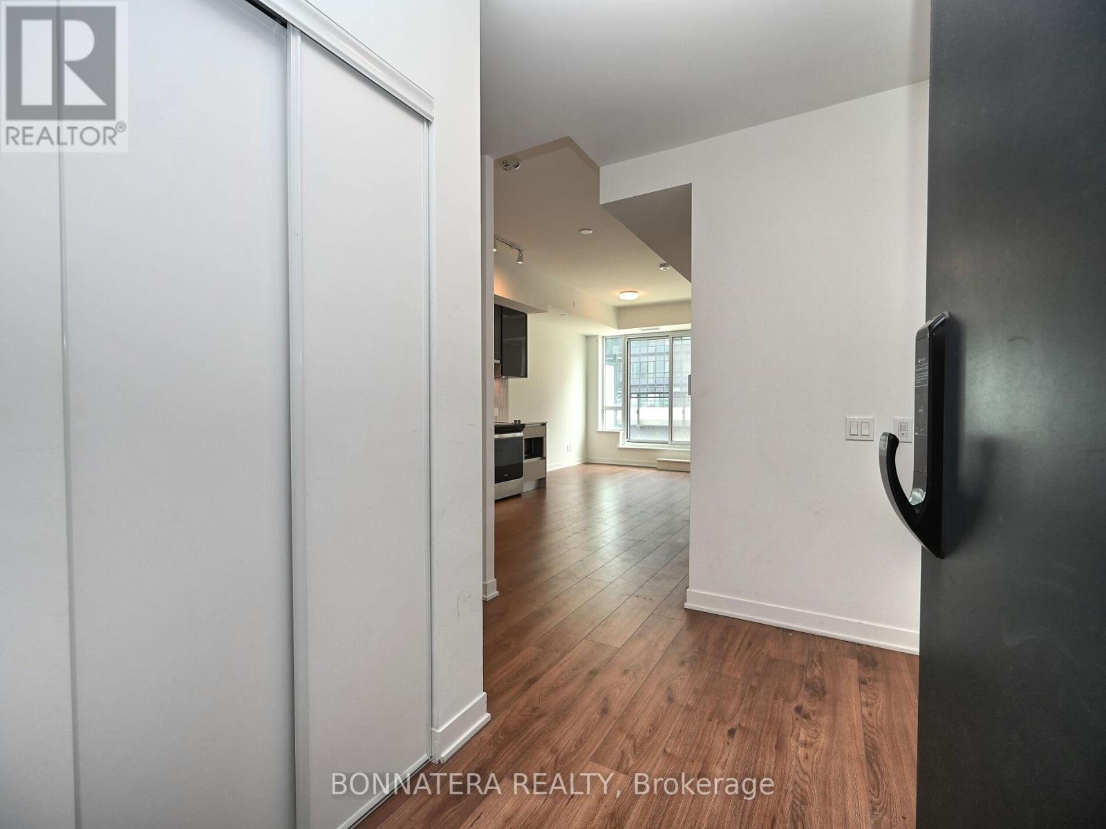 319 - 405 Dundas Street W, Oakville, Ontario  L6M 5P9 - Photo 9 - W13469244