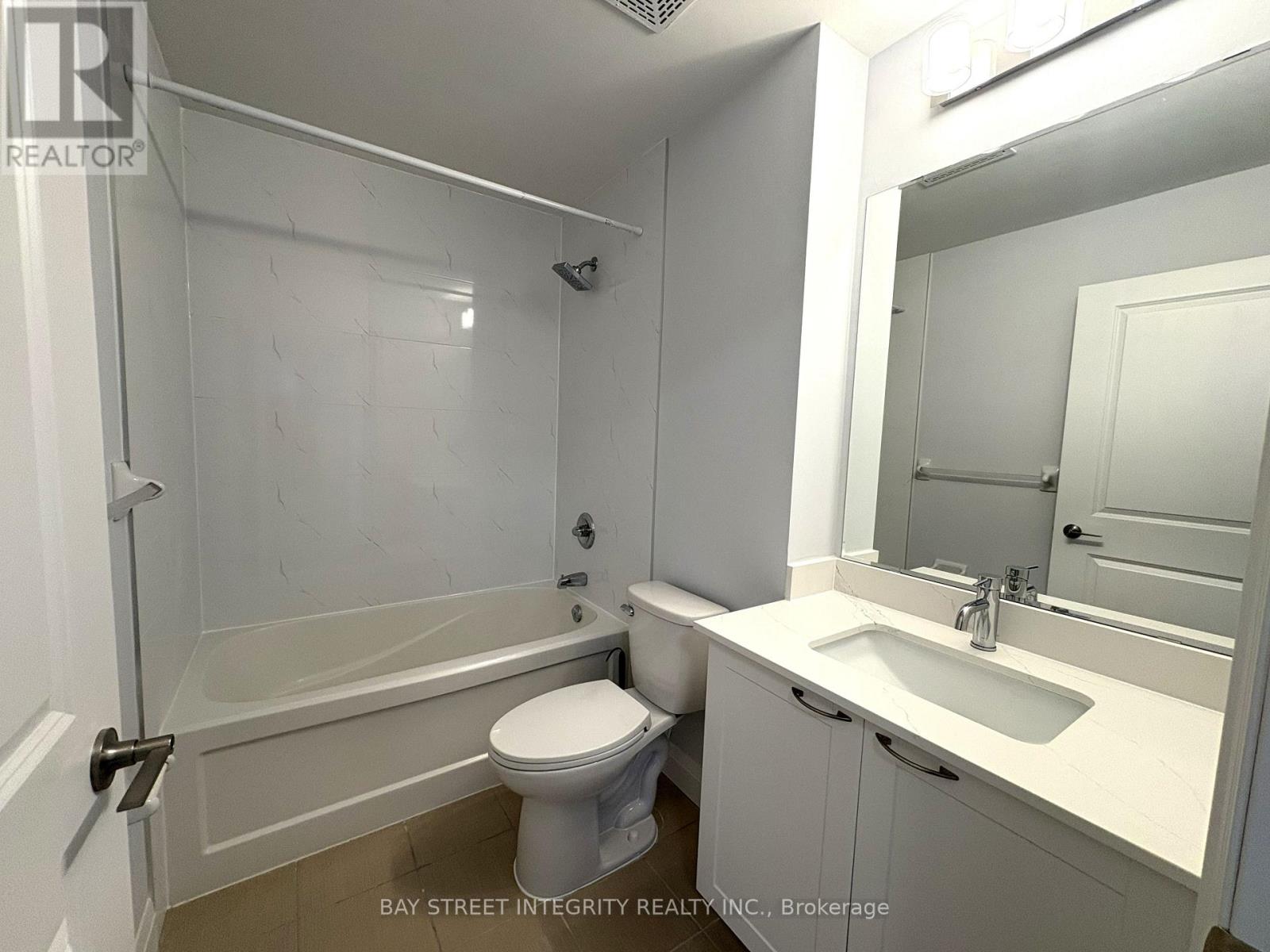 1511 - 385 Prince Of Wales Drive, Mississauga, Ontario  L5B 0C6 - Photo 15 - W13469276