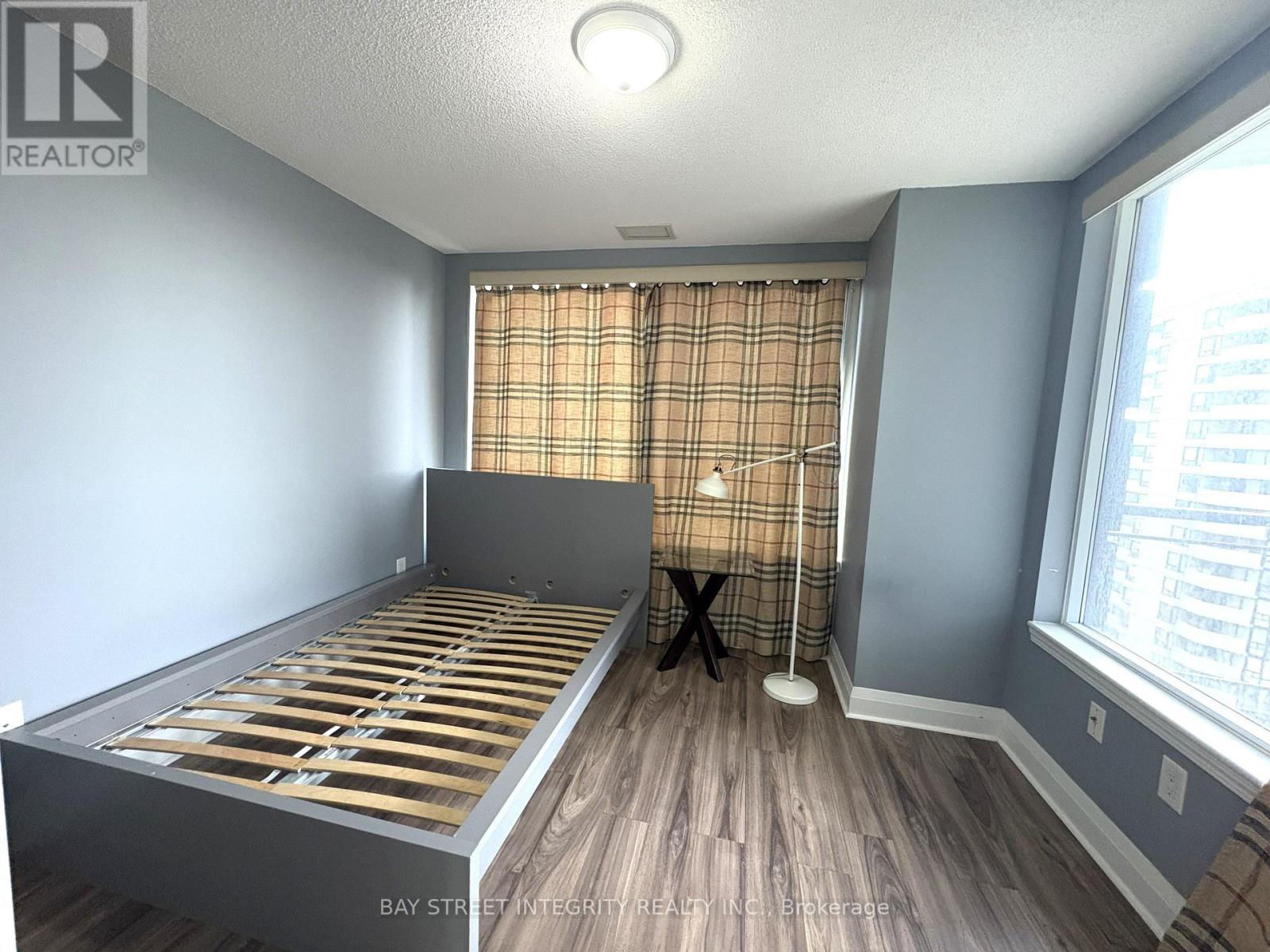 1511 - 385 Prince Of Wales Drive, Mississauga, Ontario  L5B 0C6 - Photo 17 - W13469276