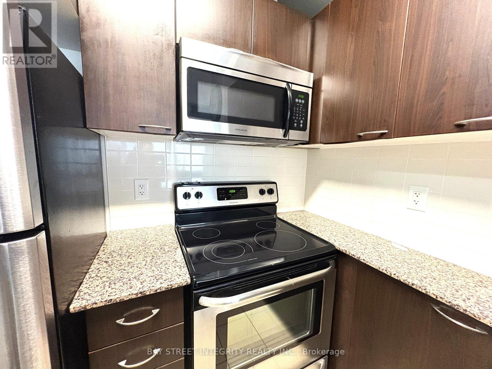 1511 - 385 Prince Of Wales Drive, Mississauga, Ontario  L5B 0C6 - Photo 8 - W13469276