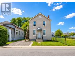 4 MANCHESTER AVENUE, St. Catharines, Ontario