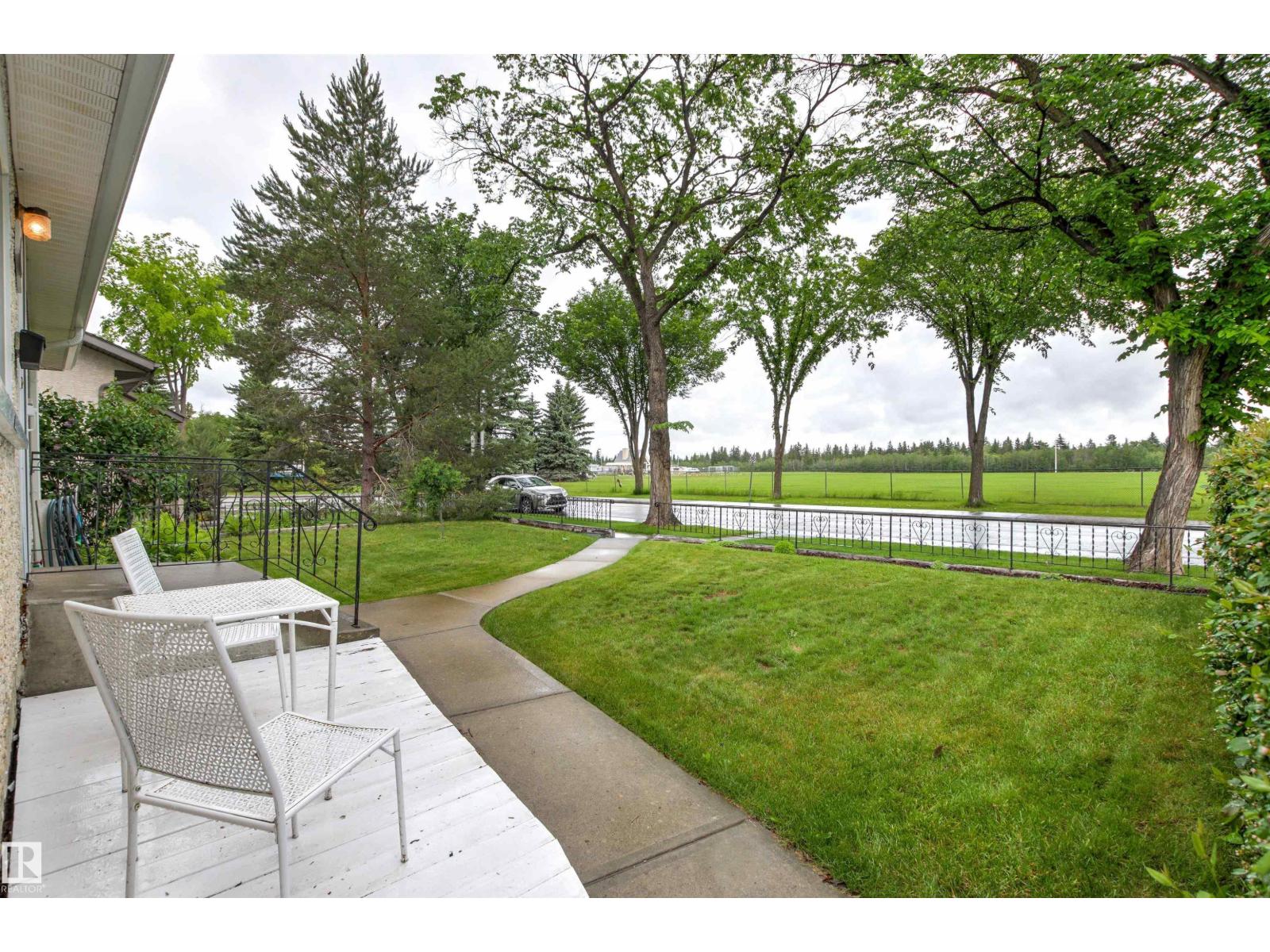 8707 69 Av Nw, Edmonton, Alberta  T6E 0R8 - Photo 2 - E4494785
