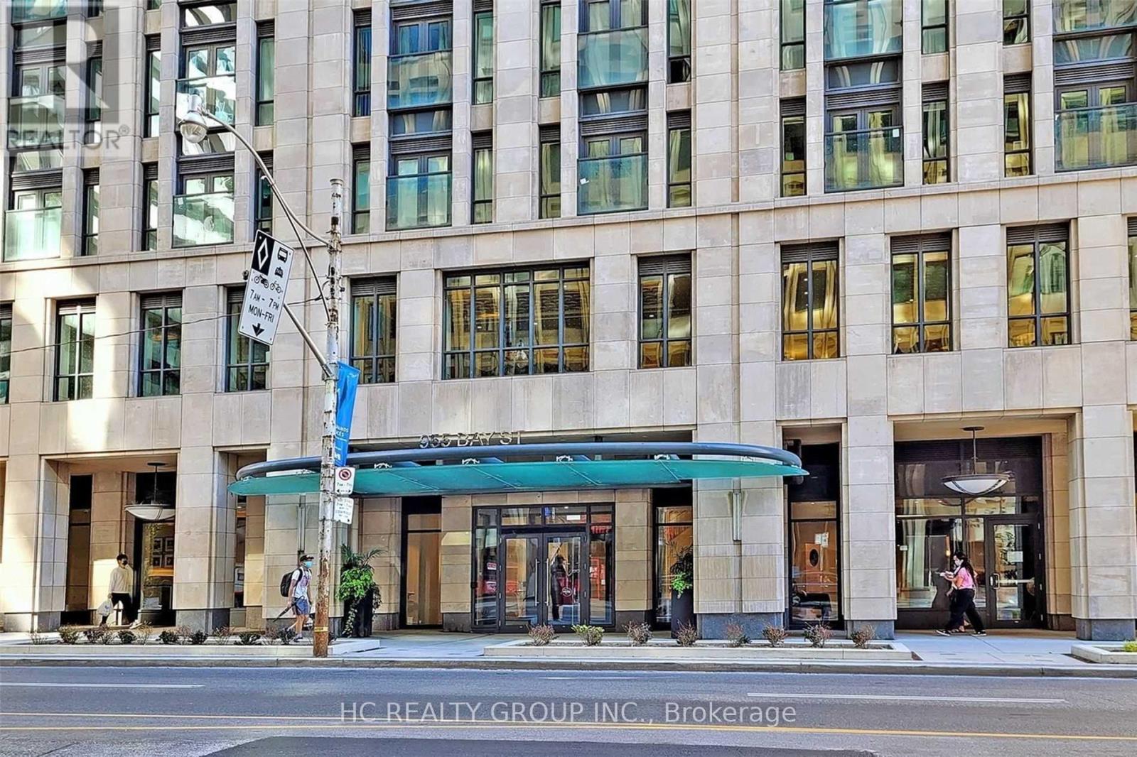 #801 - 955 BAY STREET W, Toronto, Ontario