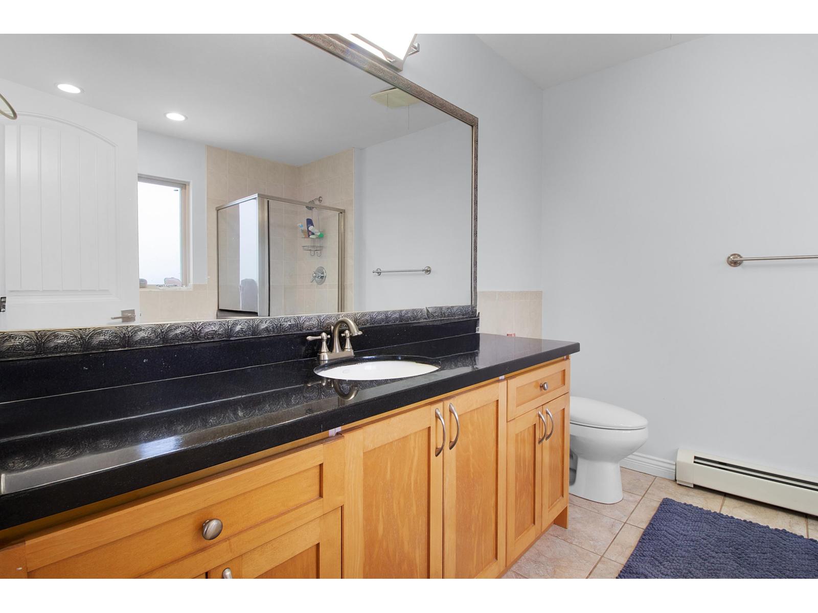 30546 Sapphire Place, Abbotsford, British Columbia  V2T 6Y5 - Photo 19 - R3137638