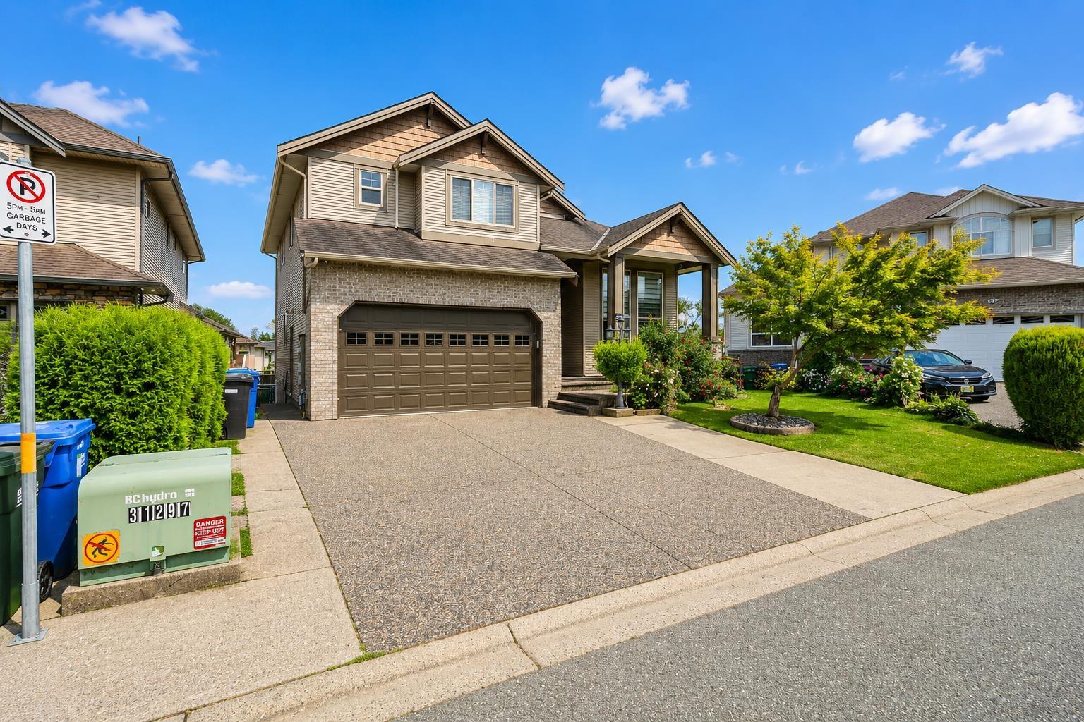 30546 Sapphire Place, Abbotsford, British Columbia  V2T 6Y5 - Photo 2 - R3137638