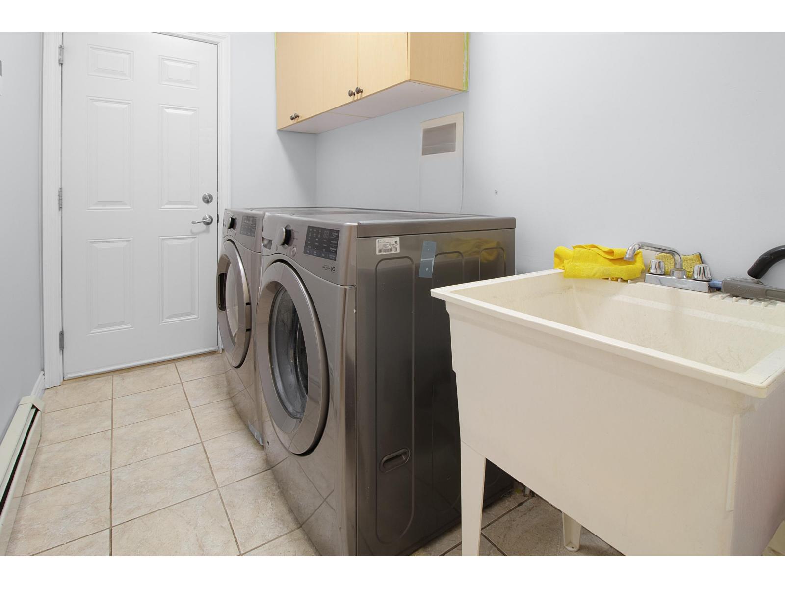 30546 Sapphire Place, Abbotsford, British Columbia  V2T 6Y5 - Photo 15 - R3137638