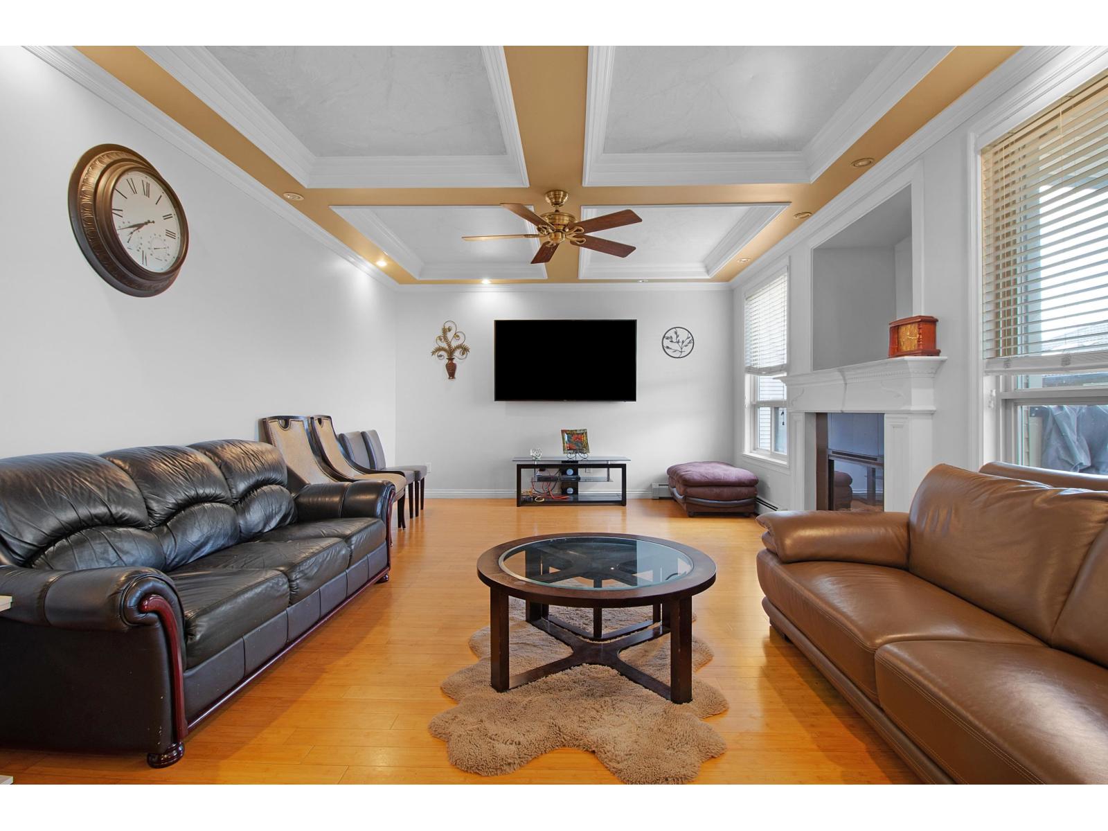 30546 Sapphire Place, Abbotsford, British Columbia  V2T 6Y5 - Photo 11 - R3137638