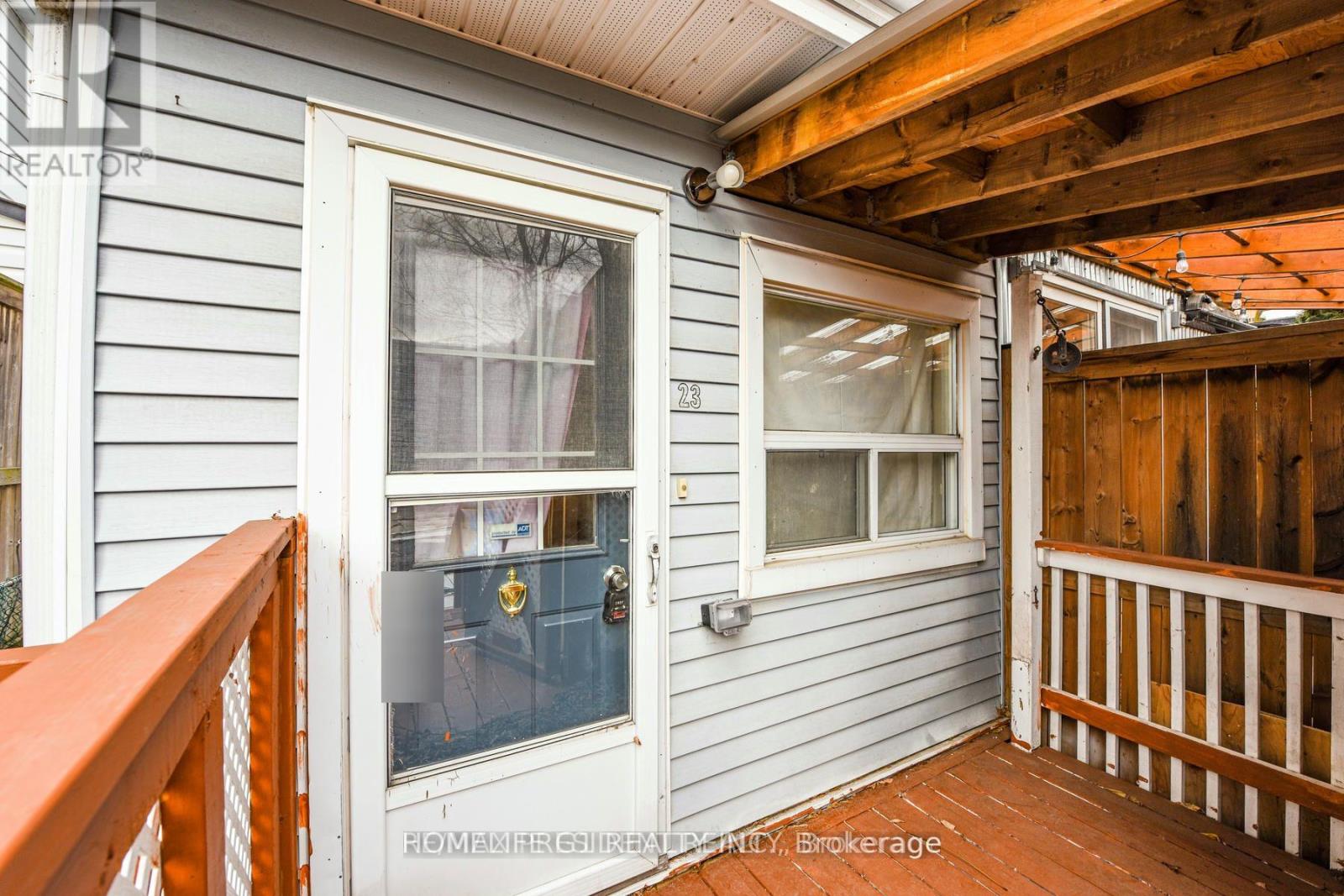 23 Myrtle Avenue, Toronto, Ontario  M4M 2A3 - Photo 5 - E13469098