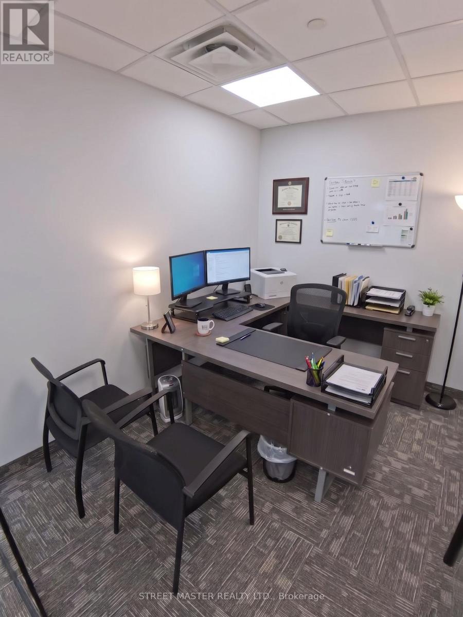 313-317 - 600 Dixon Road, Toronto, Ontario M9W 1J1 - Photo 3 - W12324149