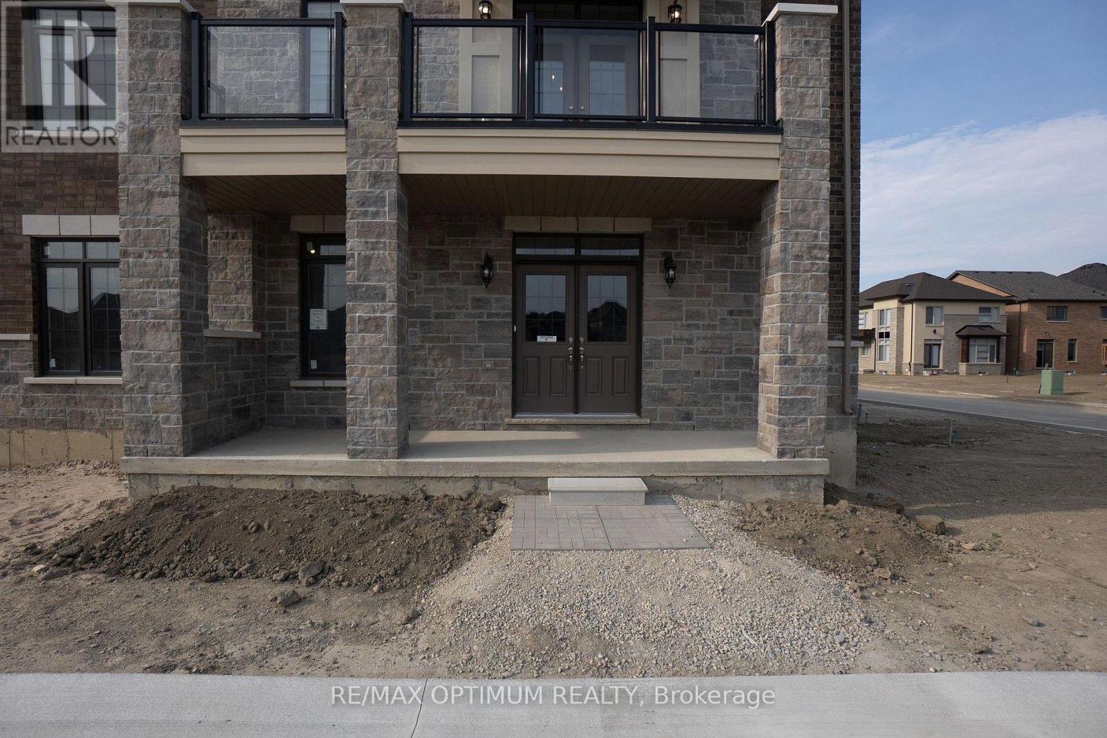 70 Keyworth Crescent, Brampton, Ontario L6R 4E6 - Photo 2 - W13208252
