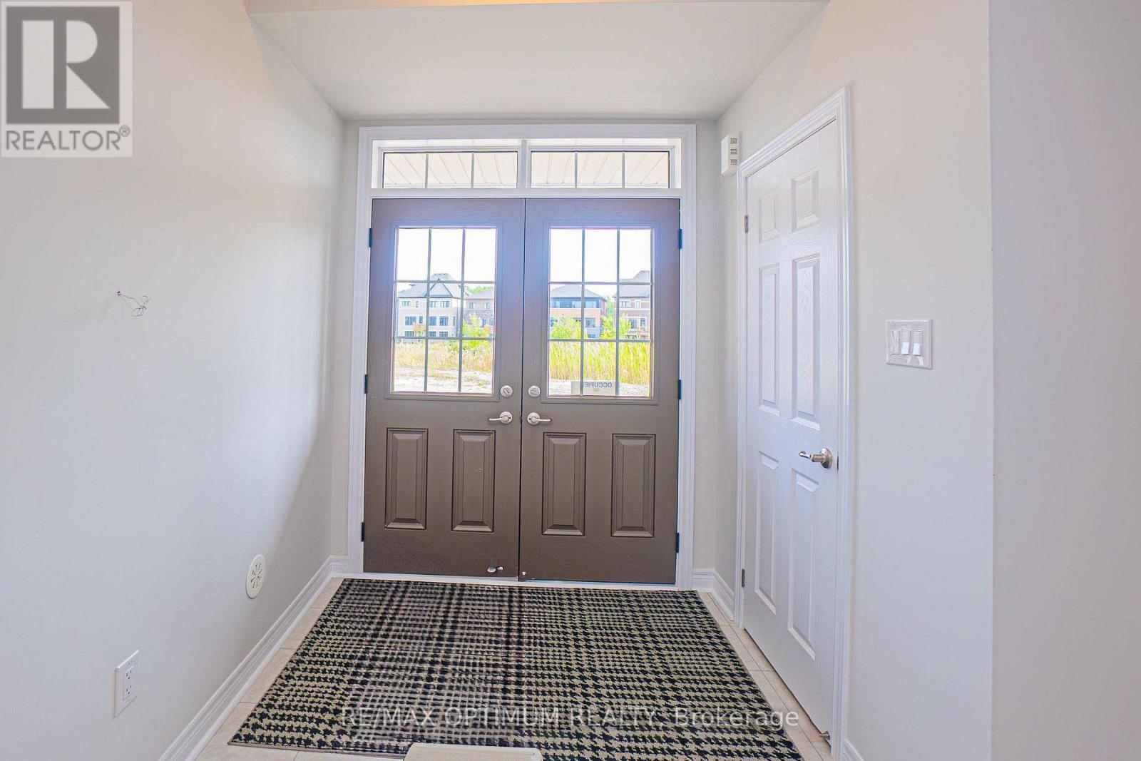 70 Keyworth Crescent, Brampton, Ontario L6R 4E6 - Photo 3 - W13208252