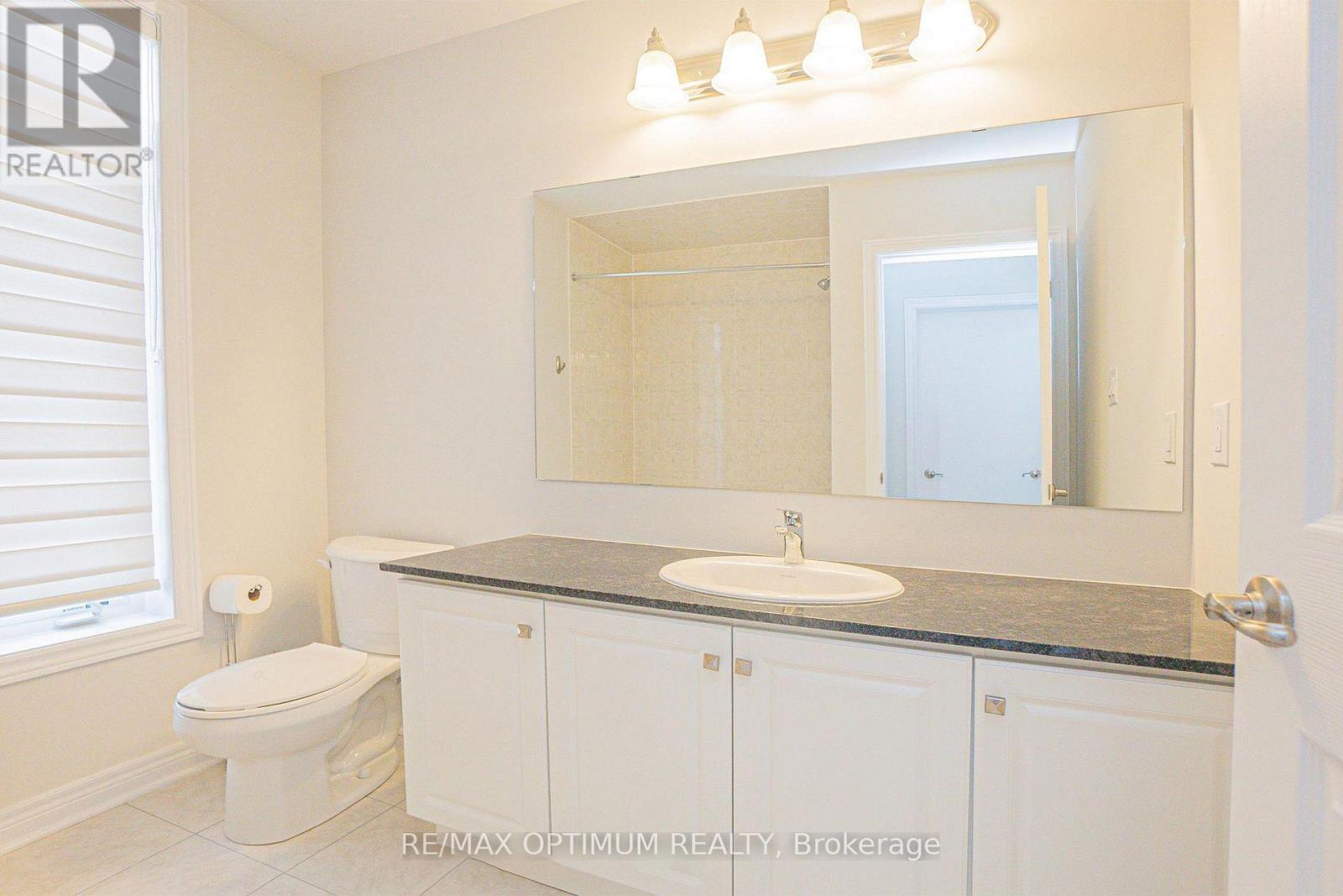 70 Keyworth Crescent, Brampton, Ontario L6R 4E6 - Photo 11 - W13208252