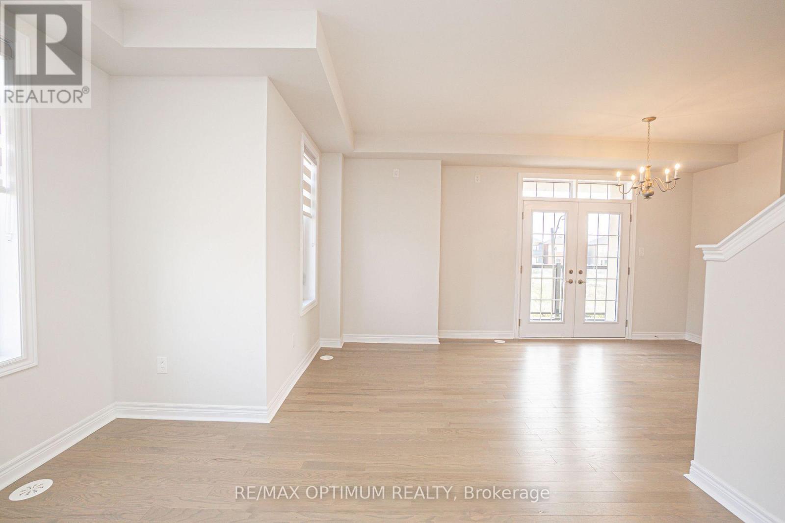 70 Keyworth Crescent, Brampton, Ontario L6R 4E6 - Photo 5 - W13208252