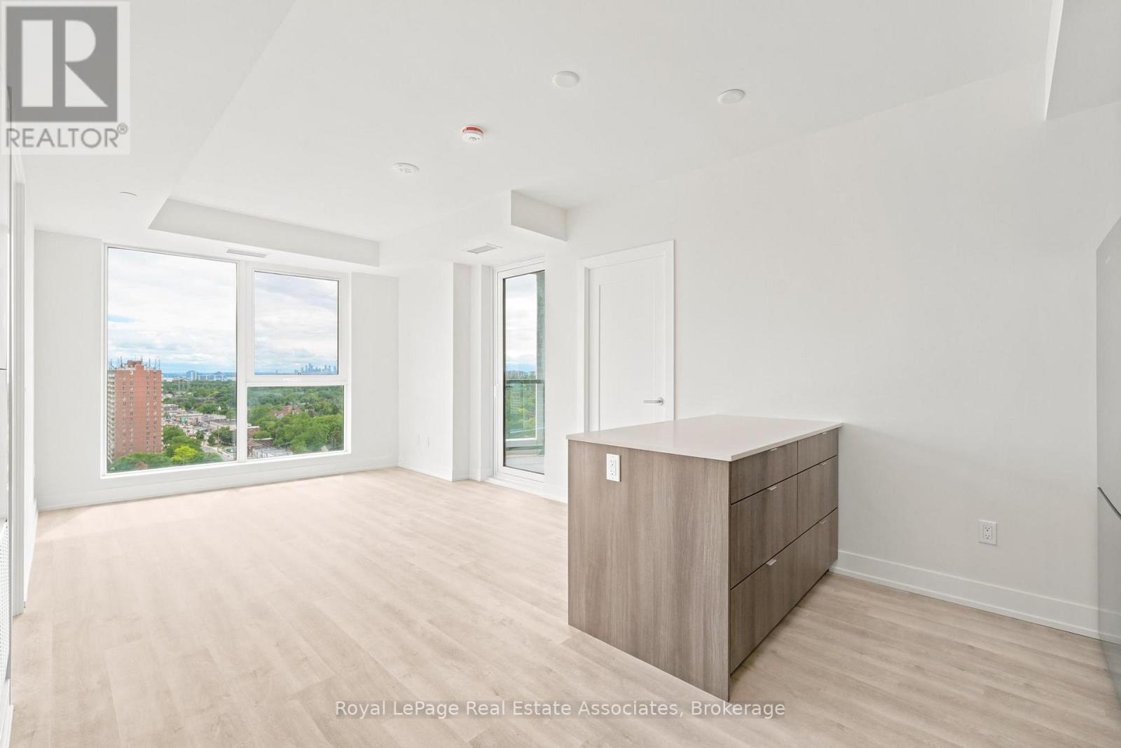1812 - 25 Cordova Avenue, Toronto, Ontario  M9A 0E5 - Photo 6 - W13469392
