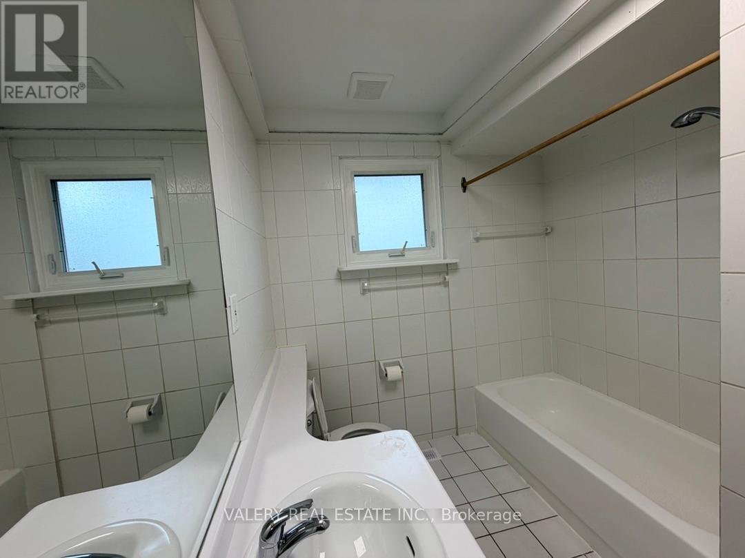 Main - 64 Lexington Ave Avenue, Toronto, Ontario M9V 2G8 - Photo 22 - W13469446