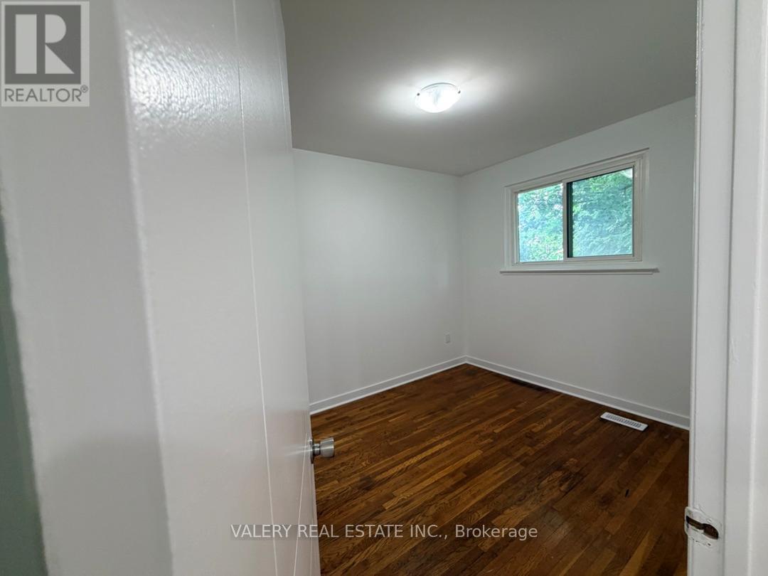 Main - 64 Lexington Ave Avenue, Toronto, Ontario M9V 2G8 - Photo 27 - W13469446