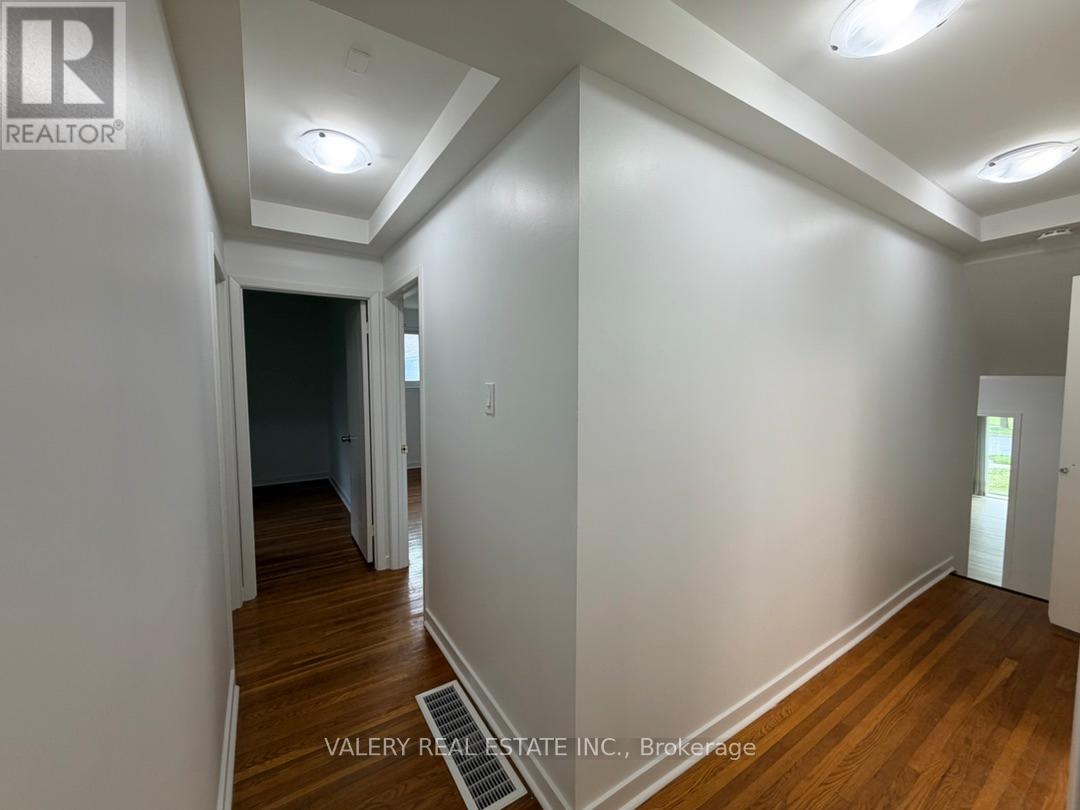 Main - 64 Lexington Ave Avenue, Toronto, Ontario M9V 2G8 - Photo 30 - W13469446