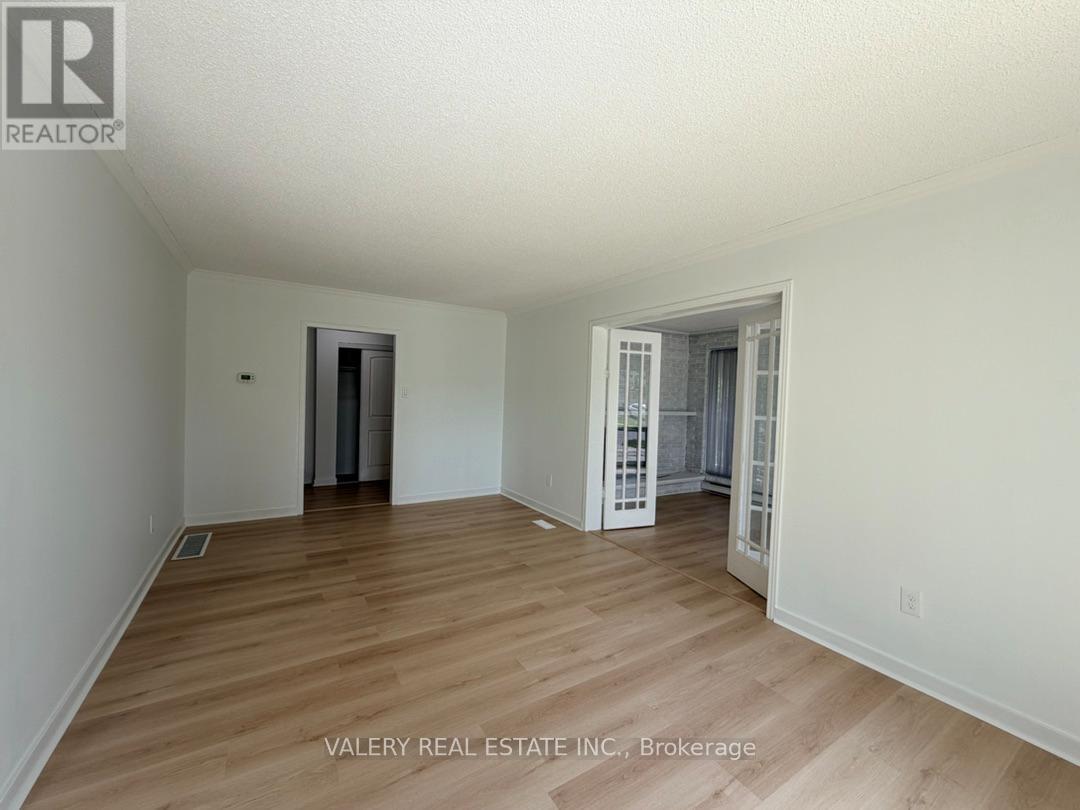 Main - 64 Lexington Ave Avenue, Toronto, Ontario M9V 2G8 - Photo 7 - W13469446