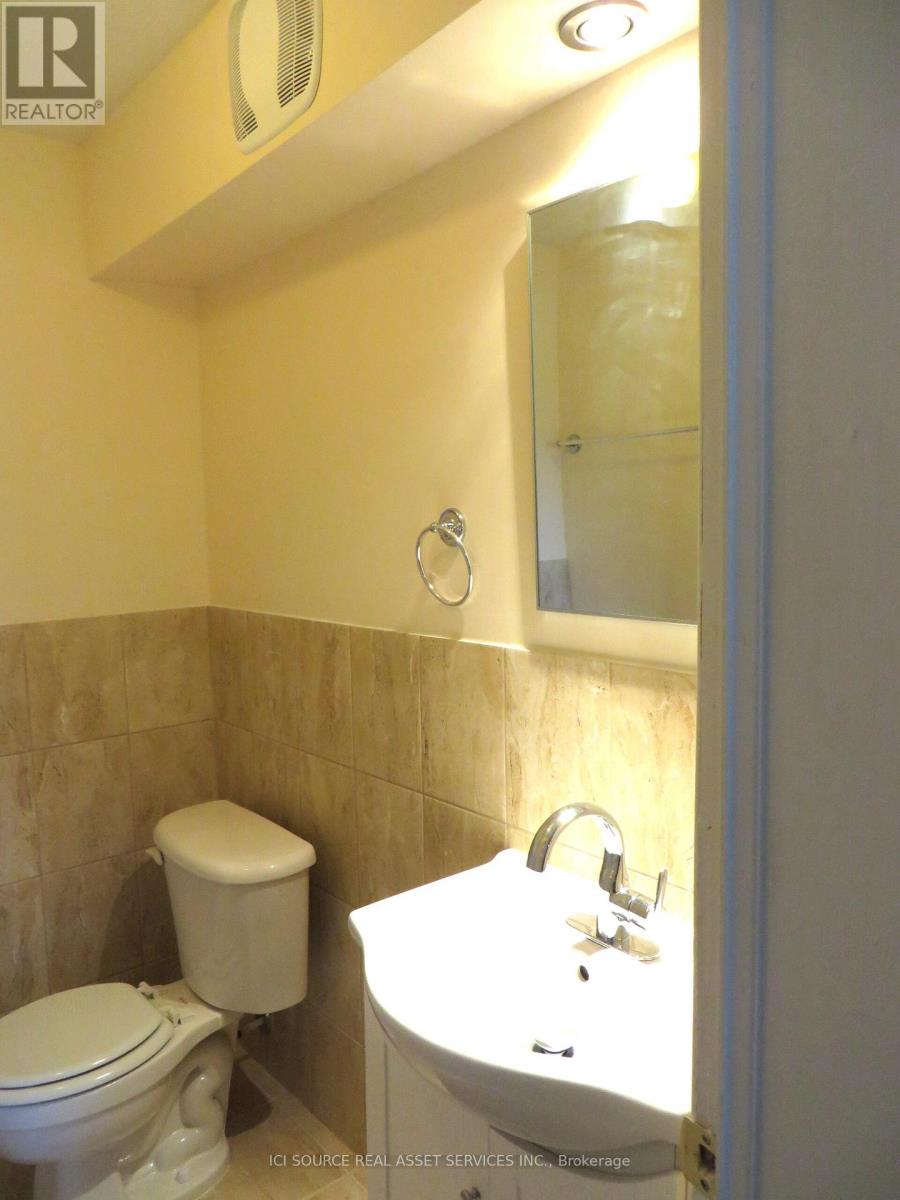 Main Fl - 172 Humbercrest Boulevard, Toronto, Ontario M6S 4L3 - Photo 11 - W13469502
