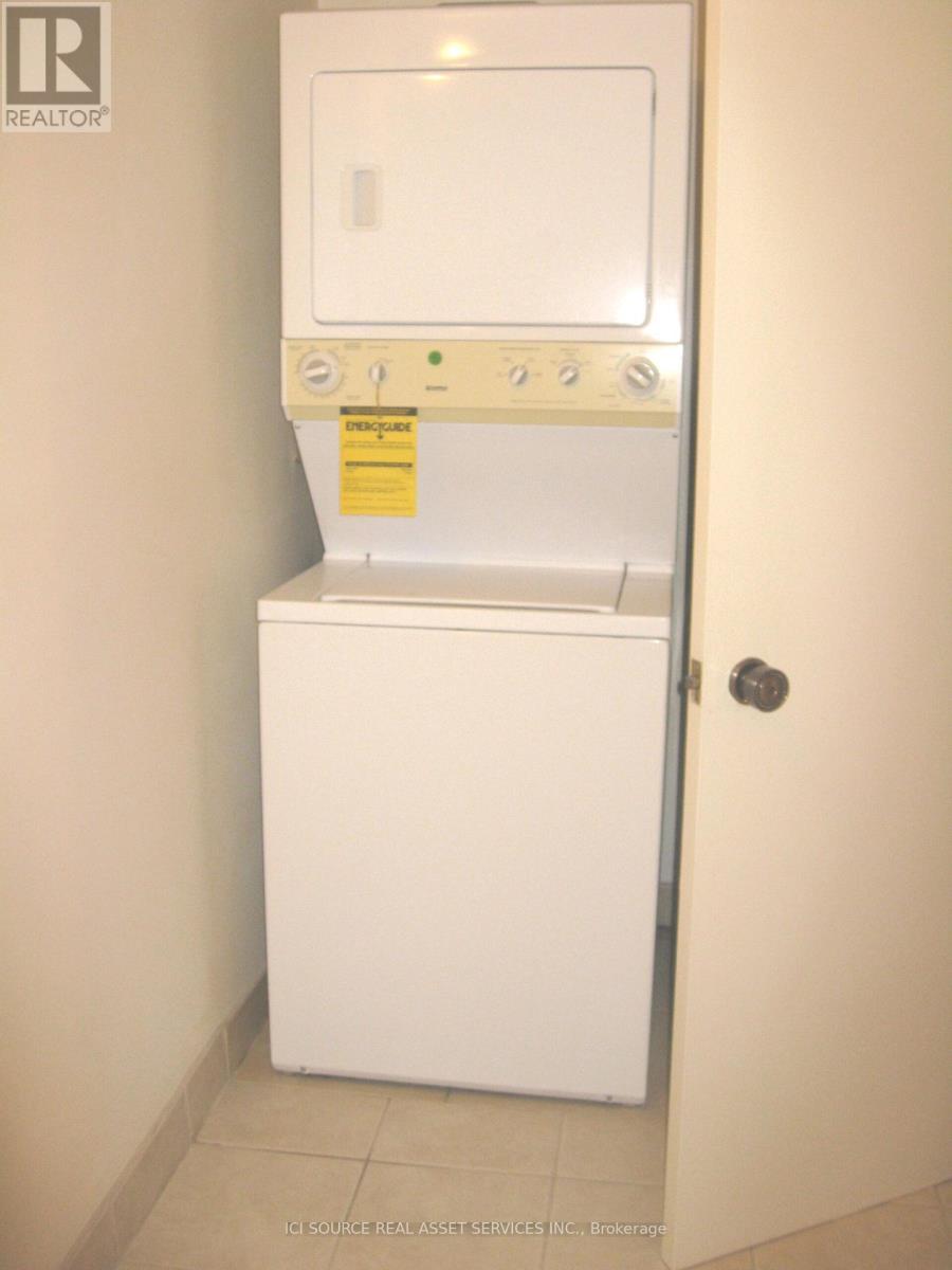 Main Fl - 172 Humbercrest Boulevard, Toronto, Ontario M6S 4L3 - Photo 16 - W13469502