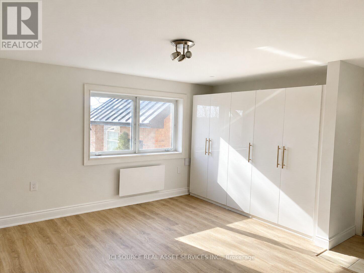 Main Fl - 172 Humbercrest Boulevard, Toronto, Ontario M6S 4L3 - Photo 2 - W13469502