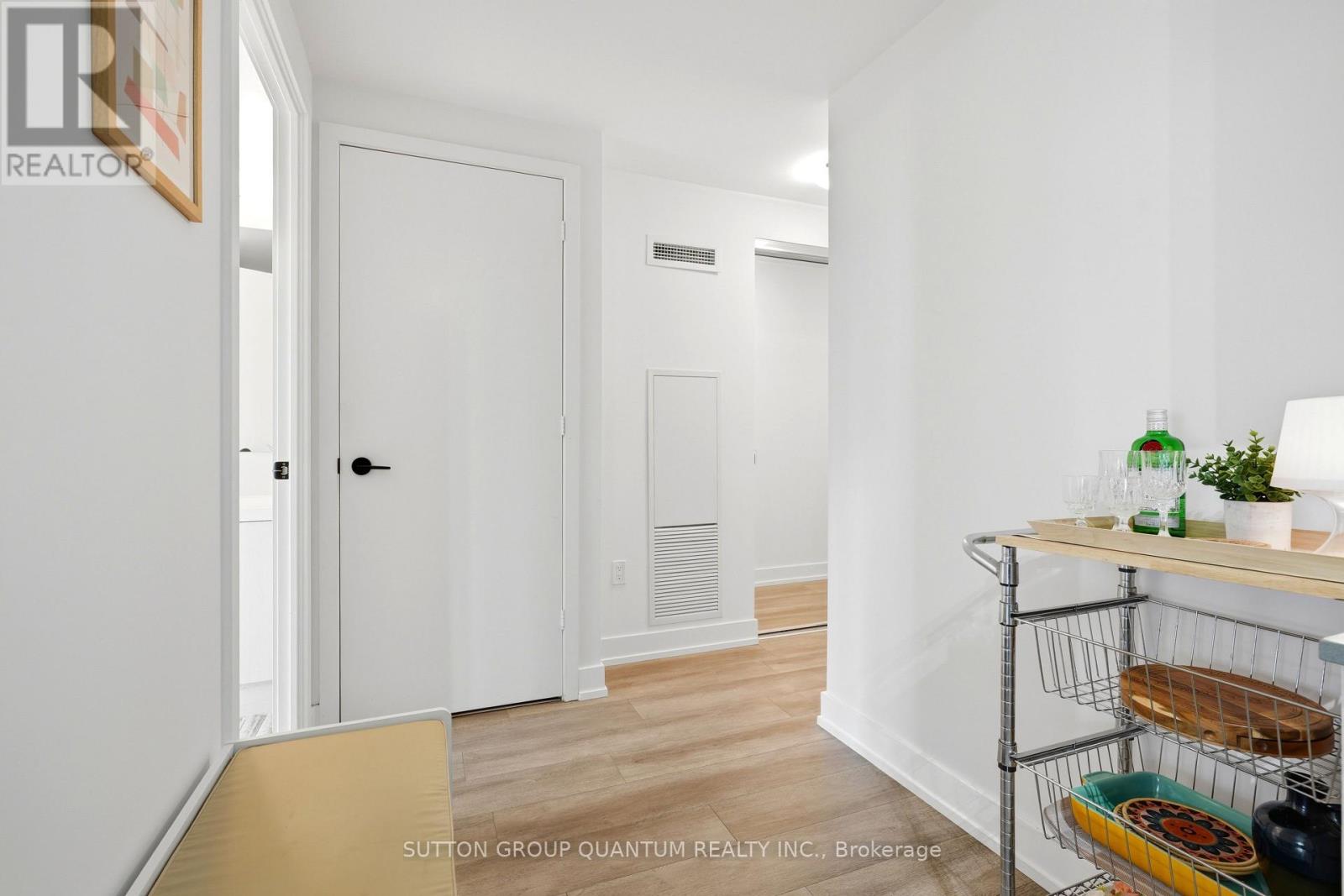 407 - 50 George Butchart Drive, Toronto, Ontario M3K 1Y2 - Photo 3 - W13469542