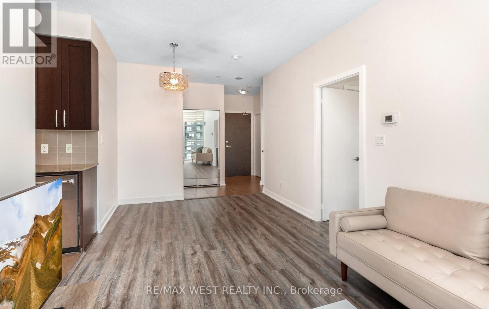 4070 Confederation Pkwy #1504 Parkway, Mississauga, Ontario L5B 0E9 - Photo 14 - W13469570