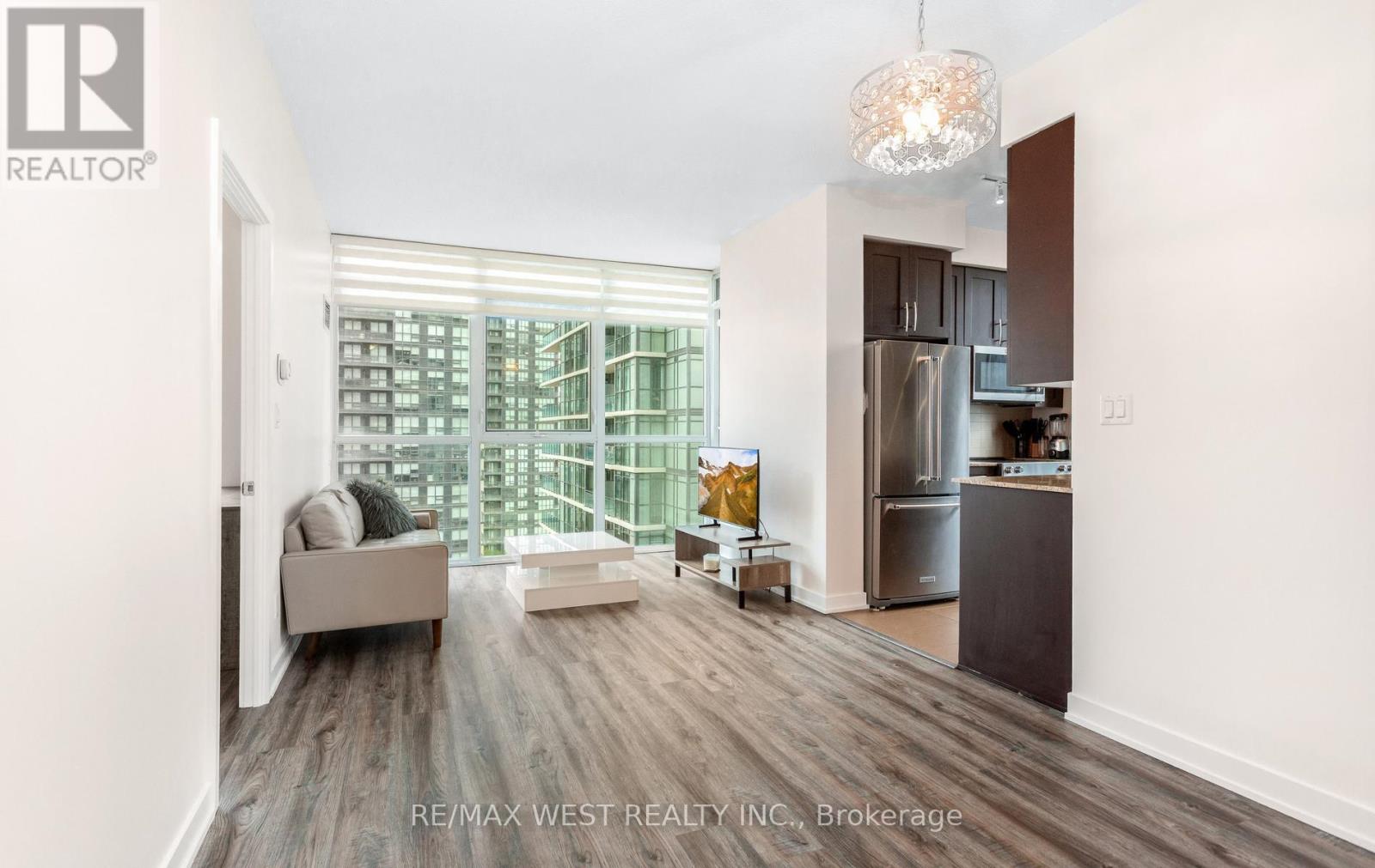 4070 Confederation Pkwy #1504 Parkway, Mississauga, Ontario L5B 0E9 - Photo 9 - W13469570
