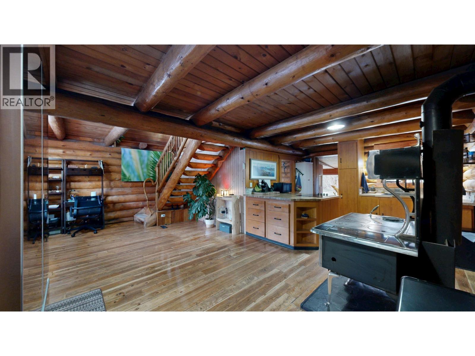 7671 Rutherford Road, Bridge Lake, British Columbia  V0K 1E0 - Photo 16 - R3085103