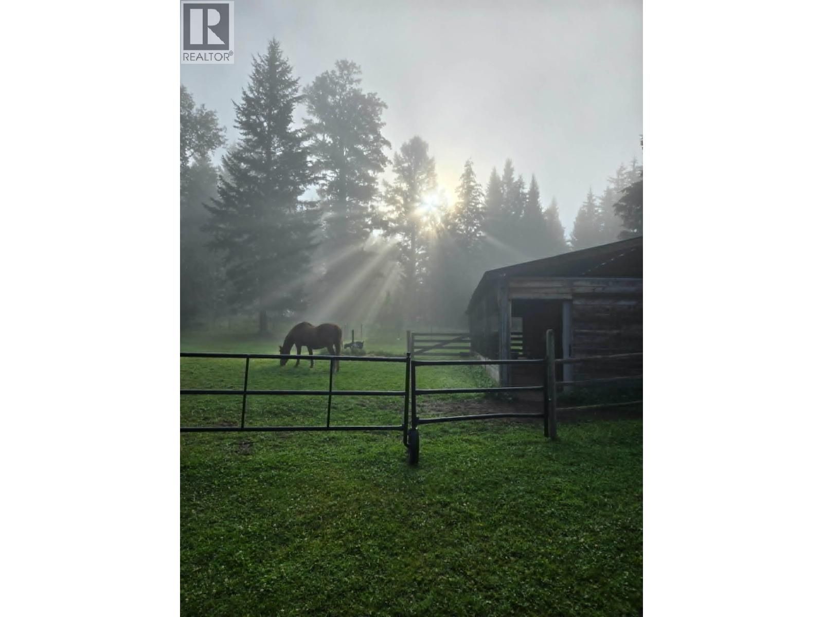 7671 Rutherford Road, Bridge Lake, British Columbia  V0K 1E0 - Photo 25 - R3085103