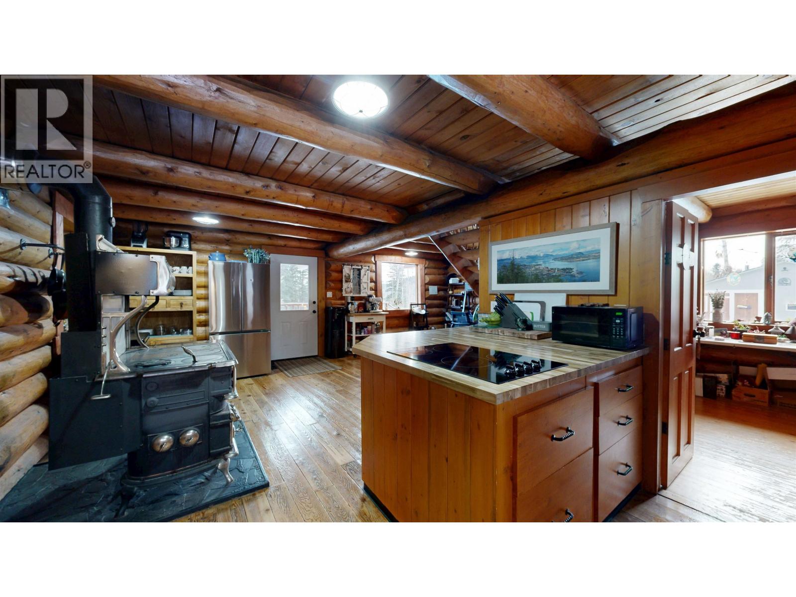 7671 Rutherford Road, Bridge Lake, British Columbia  V0K 1E0 - Photo 13 - R3085103