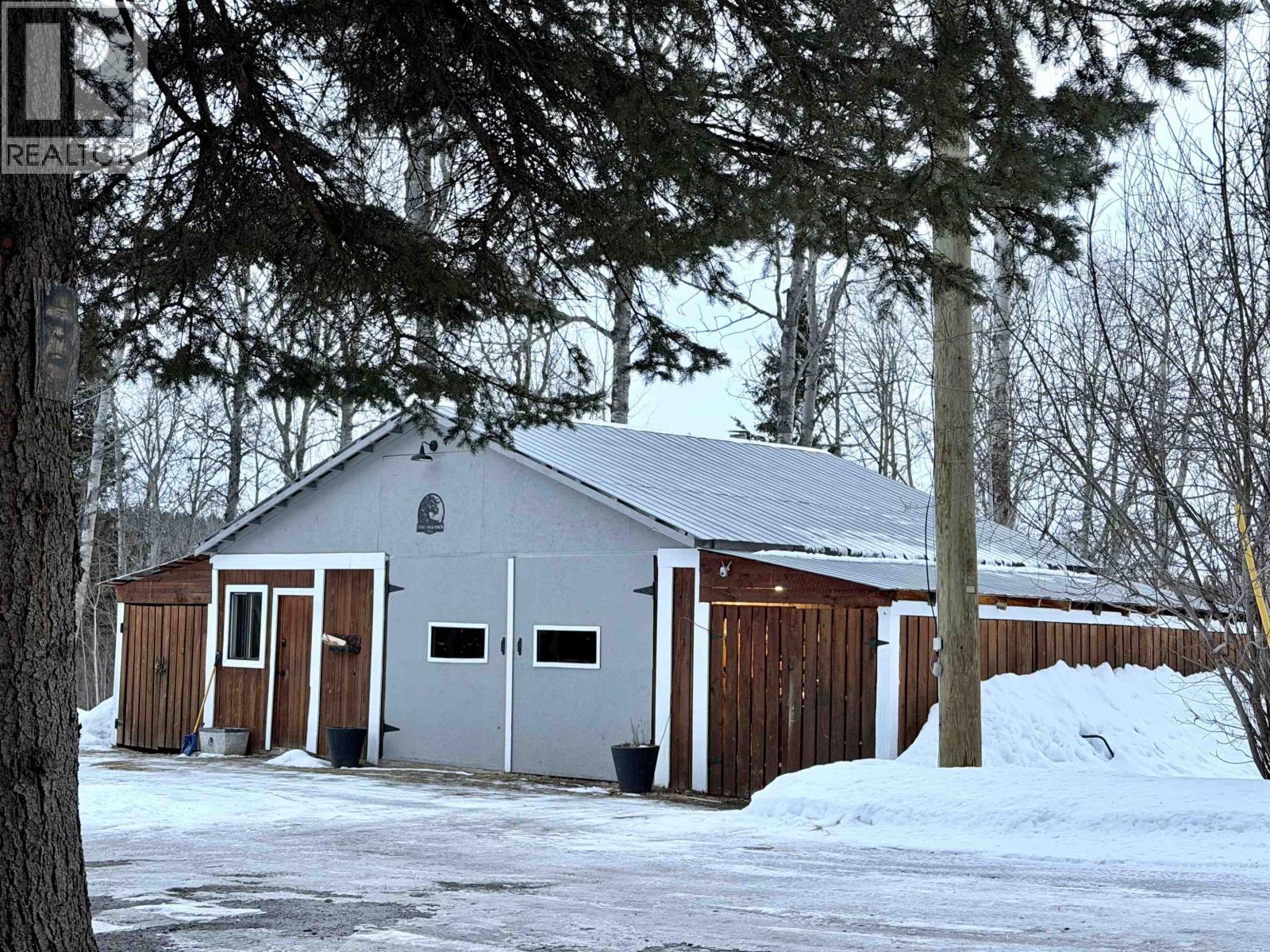 7671 Rutherford Road, Bridge Lake, British Columbia  V0K 1E0 - Photo 33 - R3085103