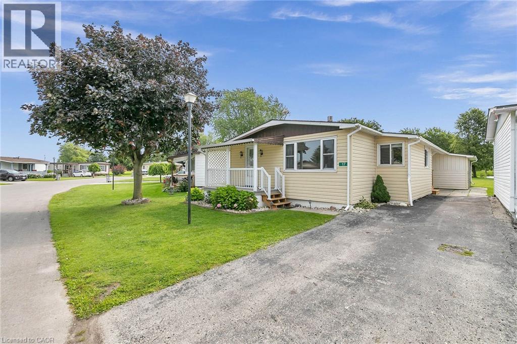 17 Fairview Crescent, Listowel, Ontario  N4W 3G8 - Photo 4 - 40840655