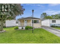 17 FAIRVIEW Crescent, Listowel, Ontario