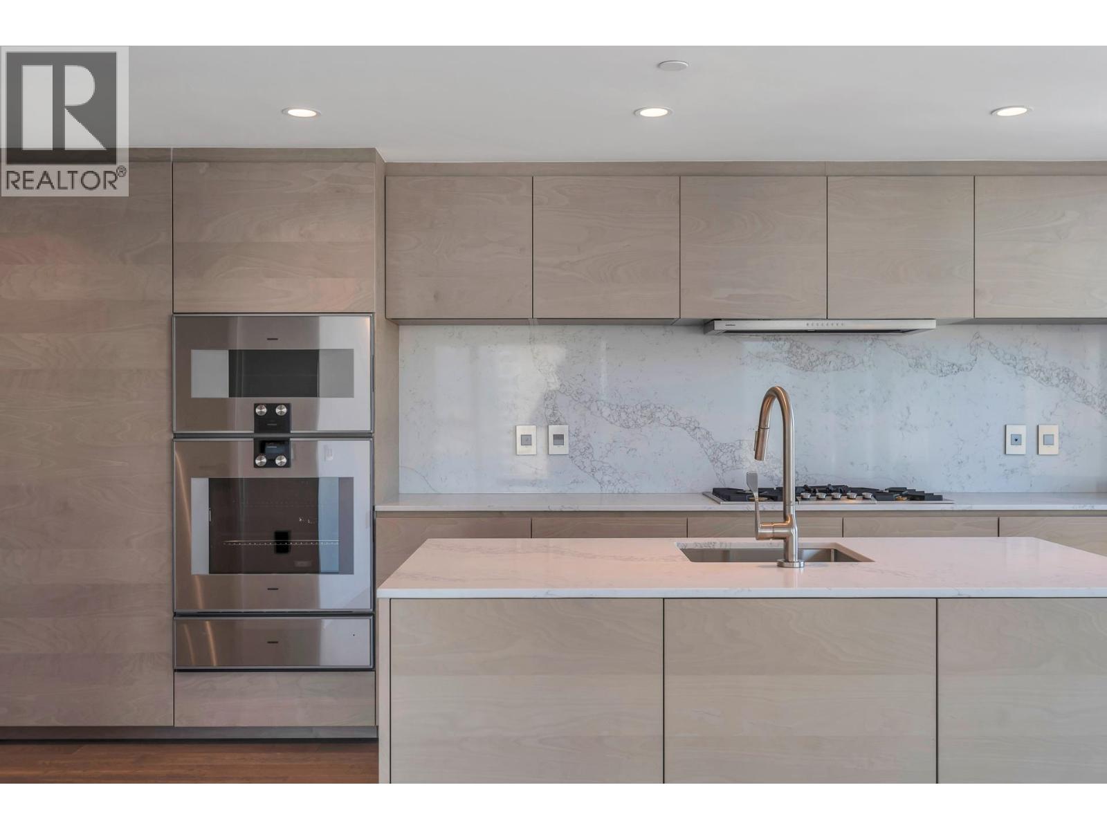 2402 1482 Robson Street, Vancouver, British Columbia V6G 1B9 - Photo 3 - R3137148