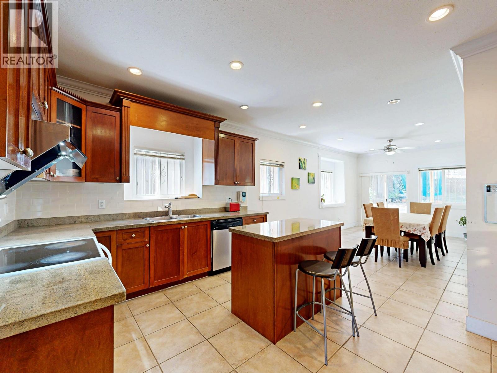 5685 Neville Street, Burnaby, British Columbia V5J 2J1 - Photo 10 - R3123958