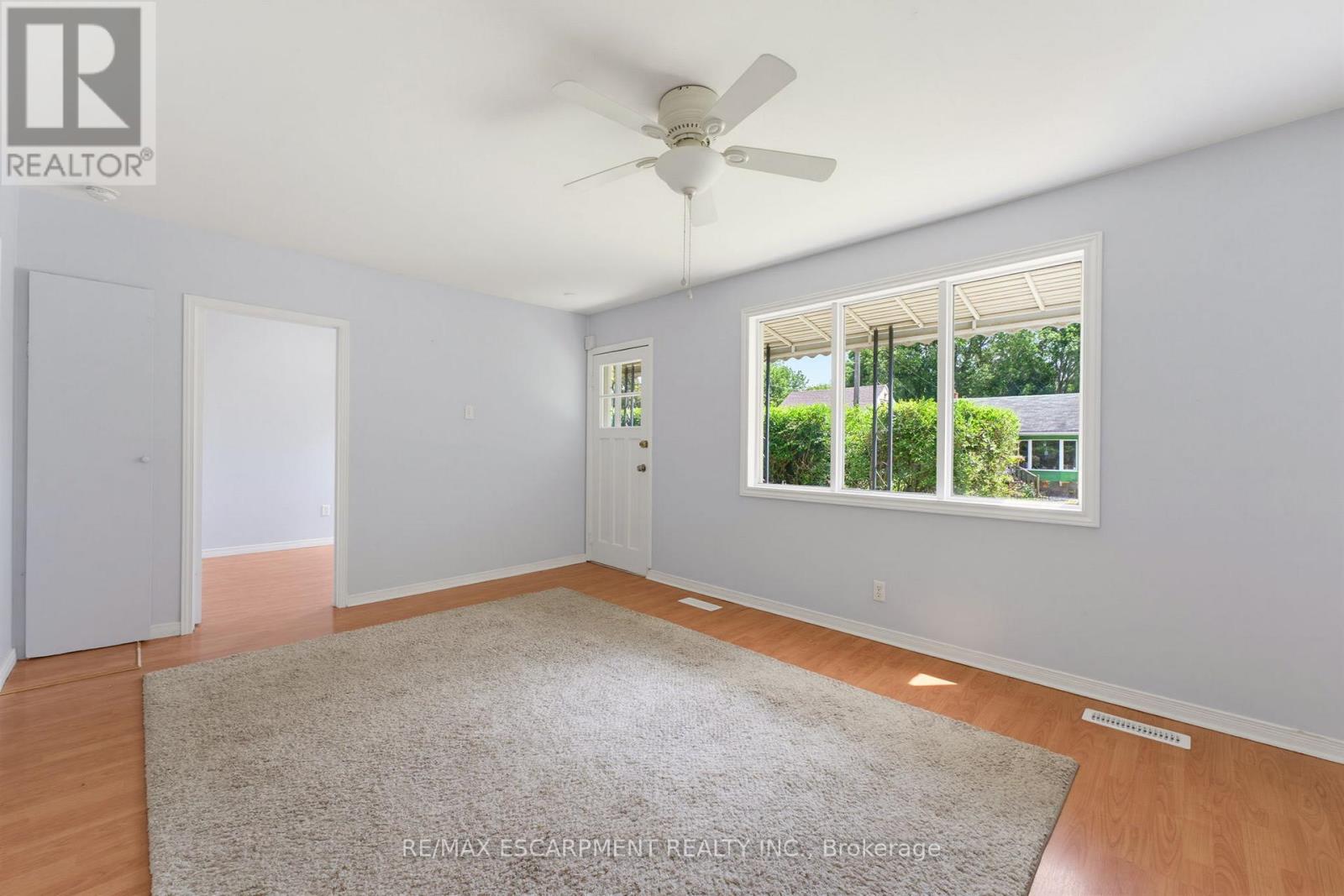 1 Byron Place, St. Catharines, Ontario  L2R 1M1 - Photo 4 - X13469564