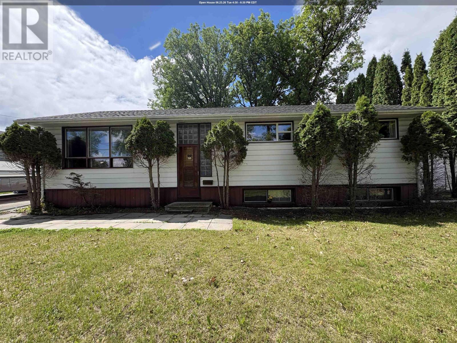 445 Church ST, Fort Frances, Ontario