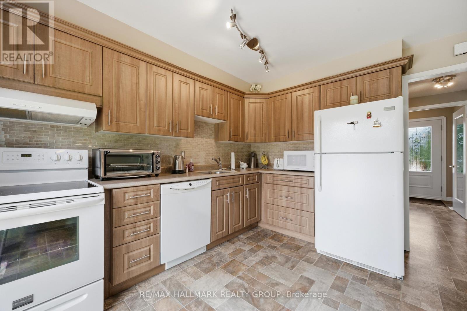 8052 Jeanne D'arc Boulevard, Ottawa, Ontario  K1E 1W6 - Photo 13 - X13469634