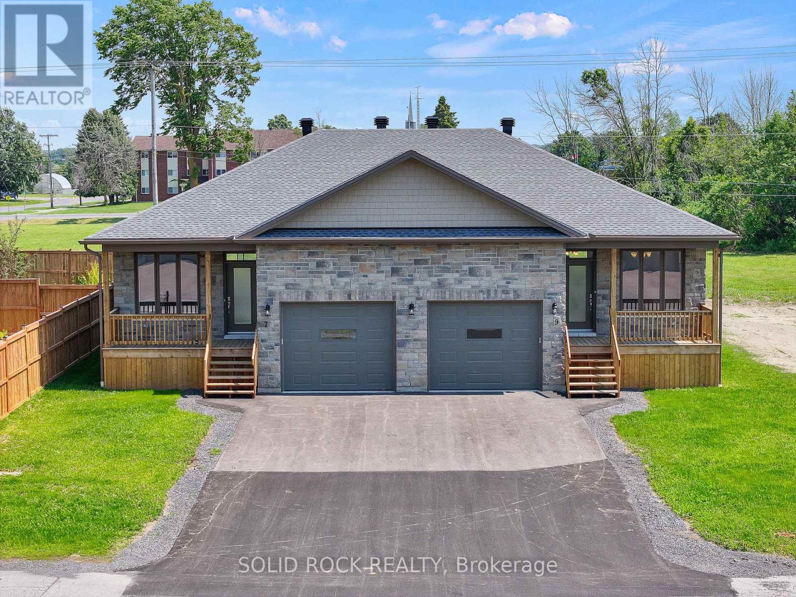 9 Billings Avenue, South Dundas, Ontario  K0E 1K0 - Photo 2 - X13469644