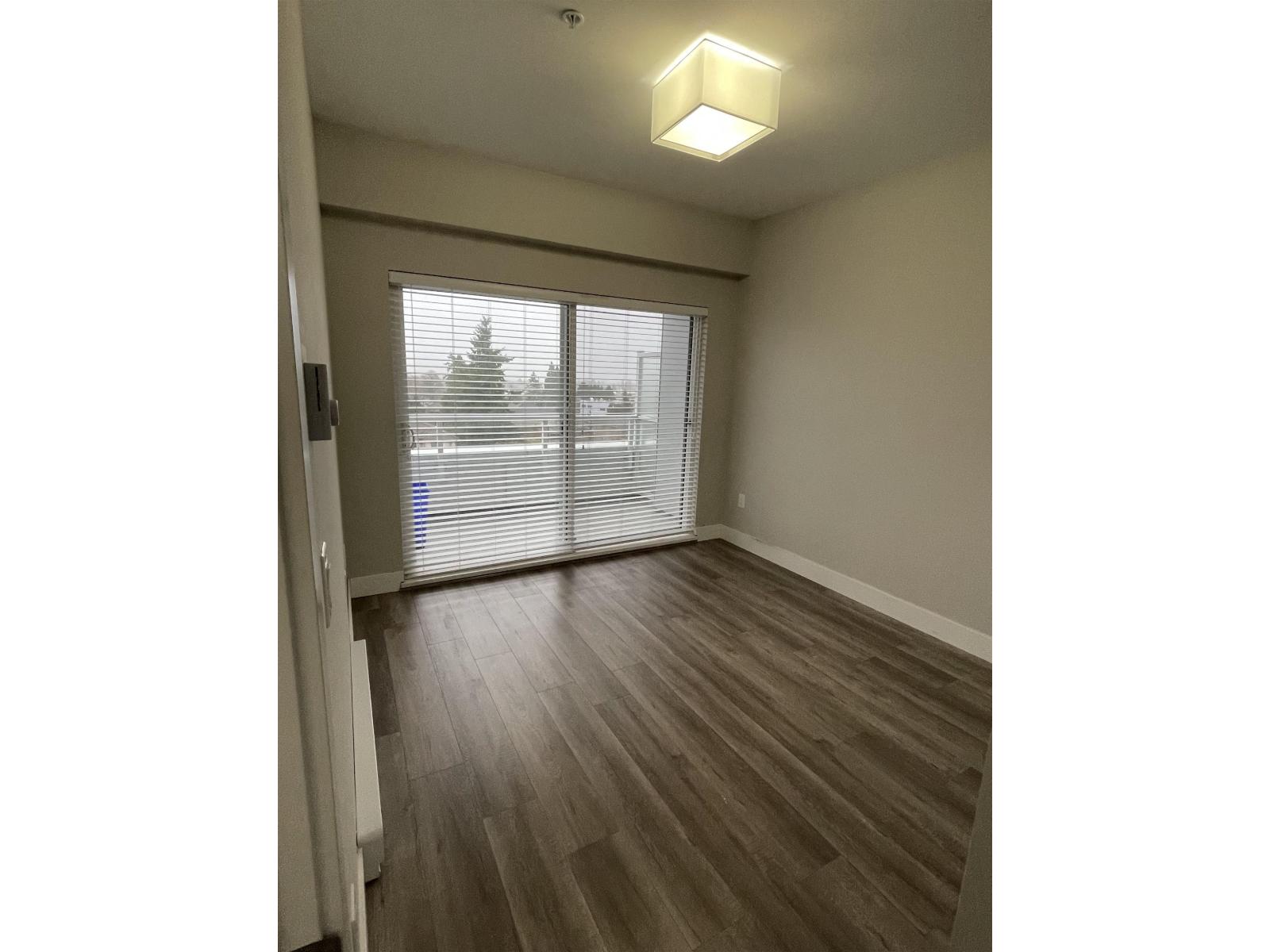 605 9015 120 Street, Delta, British Columbia  V4C 0E3 - Photo 2 - R3089720