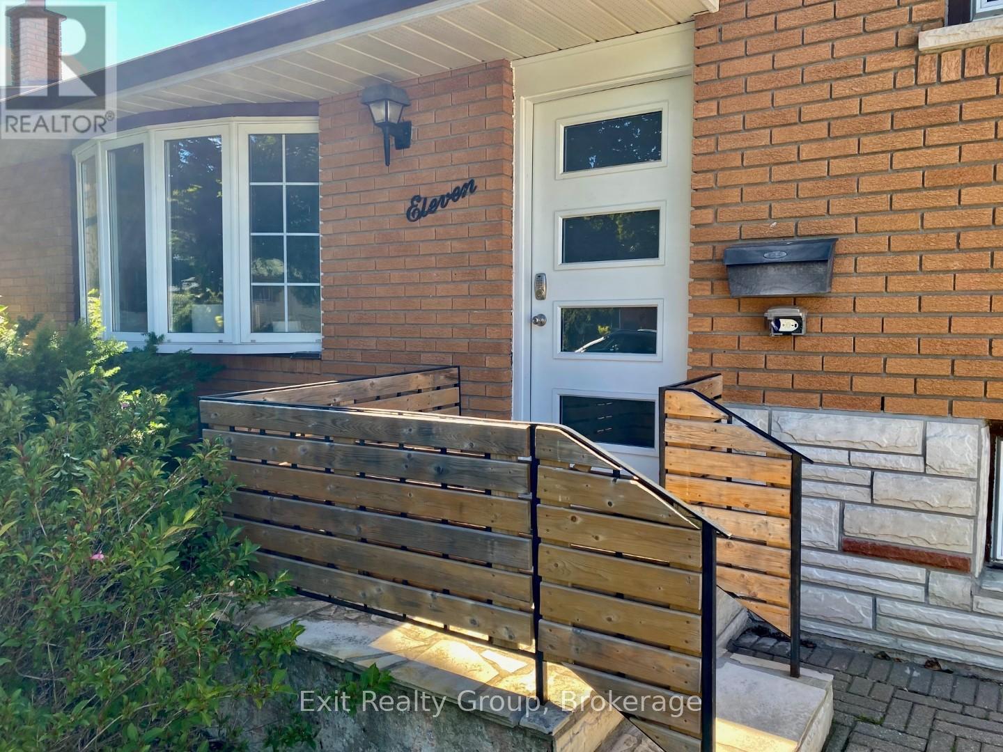 11 Somerset Street, Quinte West, Ontario  K8V 5T7 - Photo 2 - X13469602