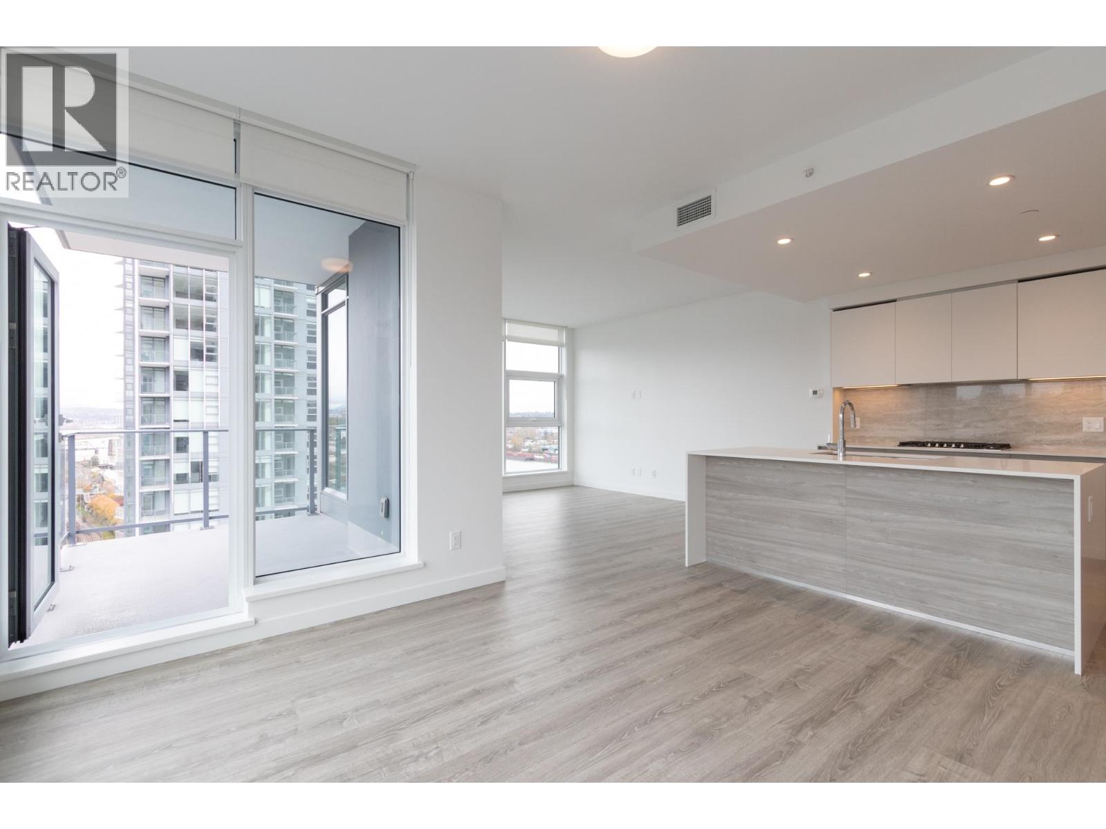 1704 680 Quayside Drive, New Westminster, British Columbia V3M 0P2 - Photo 10 - R3137996